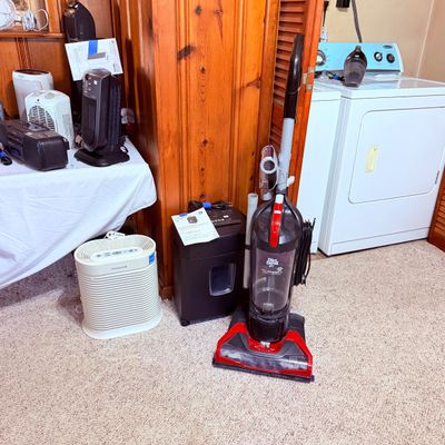 Sale Photo Thumbnail #81: Dirt Devil Pro Power XL upright vacuum cleaner 