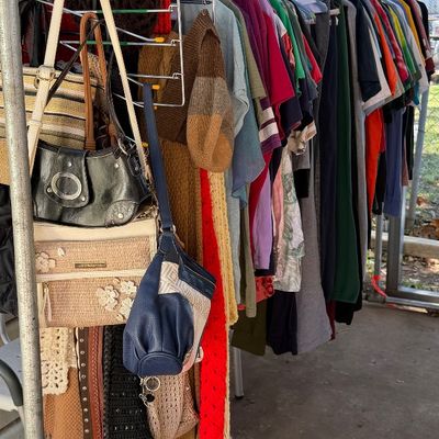 Sale Photo Thumbnail #115: Purses and ladies clothing