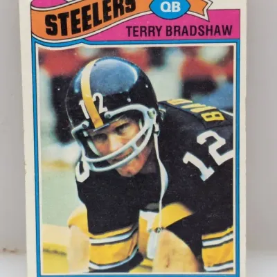 Sale Photo Thumbnail #513: Vintage 1980 Topps Terry Bradshaw Pittsburgh Steelers quarterback football card #200, showing minor edge wear.