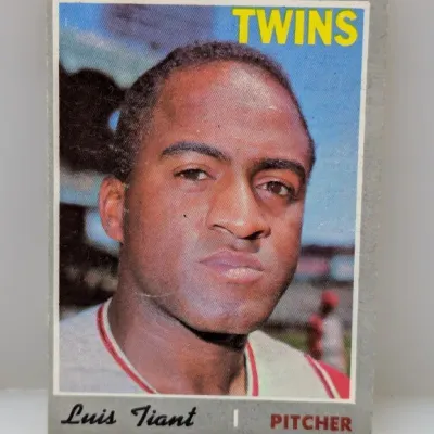 Sale Photo Thumbnail #750: 1970 Topps Luis Tiant baseball card #495, featuring him as a pitcher for the Minnesota Twins.