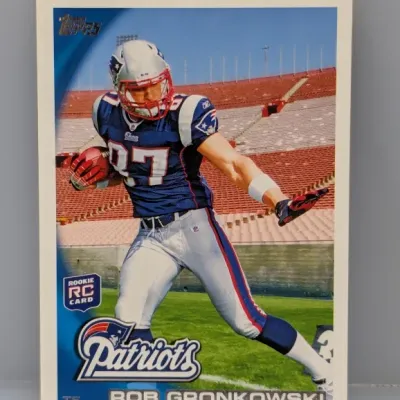 Sale Photo Thumbnail #518: 2010 Topps Rob Gronkowski rookie football card in good condition, featuring the New England Patriots tight end.