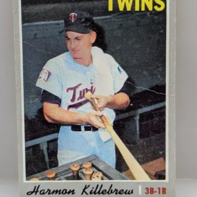 Sale Photo Thumbnail #633: 1970 Topps Harmon Killebrew Minnesota Twins baseball card #150, showing visible wear and a surface crease.
