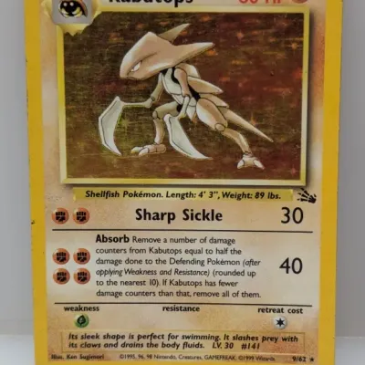 Sale Photo Thumbnail #314: Vintage 1999 Pokémon Fossil set Kabutops holographic trading card (9/62).