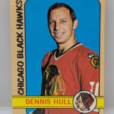 Sale Photo Thumbnail #658: Vintage 1973-74 O-Pee-Chee or Topps Dennis Hull Chicago Black Hawks hockey trading card in raw condition.