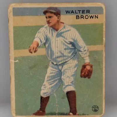 Sale Photo Thumbnail #377: 1933 Goudey #88 Walter Brown vintage baseball card, displaying corner wear, light creasing, and edge aging.