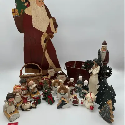 Hallmark Wireless Angel Choir Vintage Wood Santa Christmas Nightlight Planter Decor