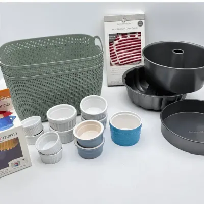Calphalon Bakeware Huntington Home Oven Glove and Angry Mama Cleaner
