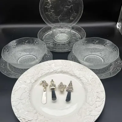 Wallace Silversmiths Christmas Spreaders Ceramiche Leonardo Italy Glass Dinnerware