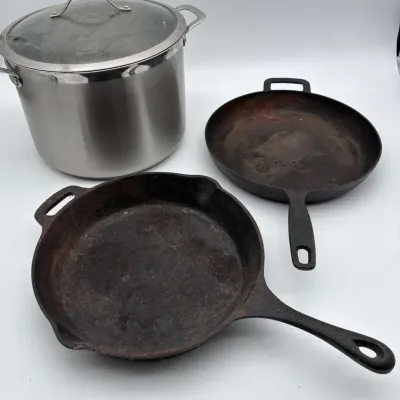 Sur La Table Stockpot Lodge and Mesquite Ridge Cast Iron Skillets