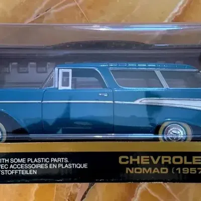 Road Tough by Yat Ming 1957 Chevrolet Nomad Station Wagon (1:18 Scale) – Teal / Turquoise