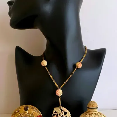 Genuine Carved Jewelry 