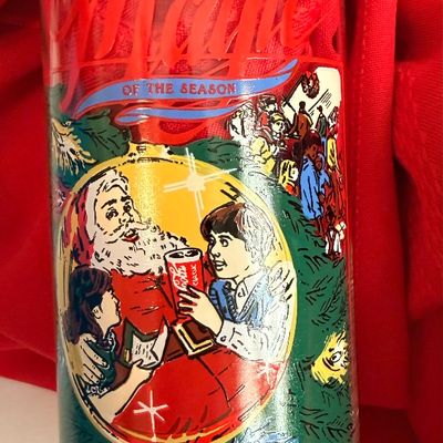 Vintage Coca-Cola Christmas Glassware Collection - 5 Glasses