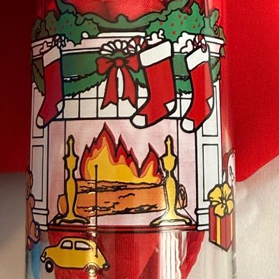 Vintage Coca-Cola Christmas Glassware Collection - 5 Glasses