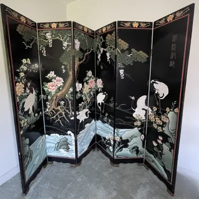 Sale Photo Thumbnail #4: Six-panel vintage Asian black lacquer room divider screen featuring carved mother-of-pearl inlay depicting cranes, pine trees, and floral scenes.
