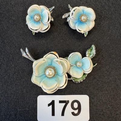 Sale Photo Thumbnail #82
