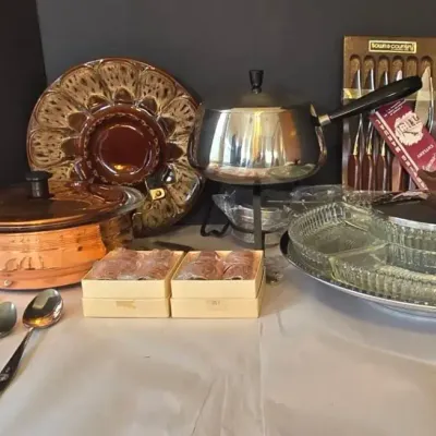 Vintage Serveware (G1)