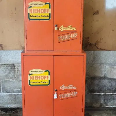 Niehoff Automotive Cabinets (G1)