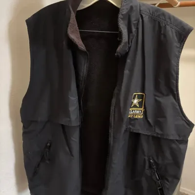 VTG Holloway US Army Fort Lewis Vest - Size L