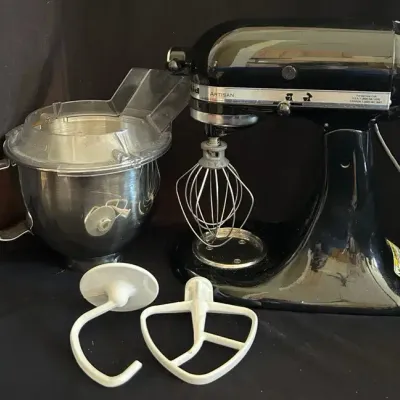 Kitchen Aid Stand Mixer With Bowl 