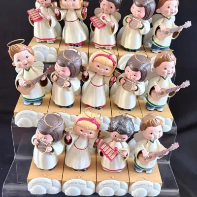 Halmark Angel Choir Music Playing Figures 