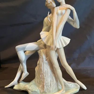 Lladro “Idyl” Figurine