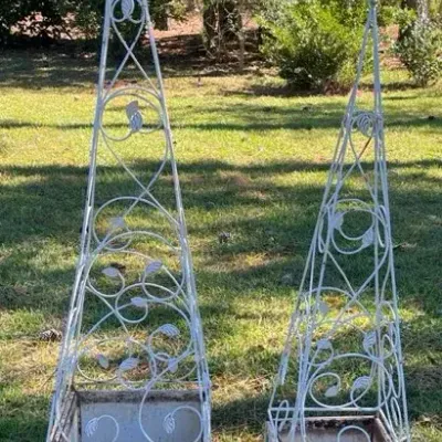 Metal Pyramidal Garden Obelisk Trellis With Matching Square Planters 