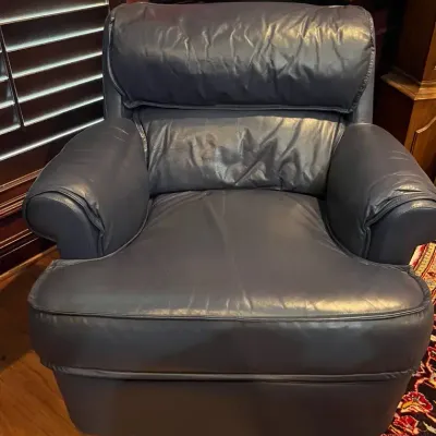 Blue Leather Armchair With Two Wheels