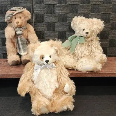 Limited Edition/Collectible Mohair Bears (Judy Senk & Karen Sheets) 