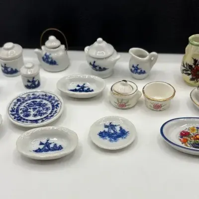 Miniatures - Porcelain Plates, Tea Set 