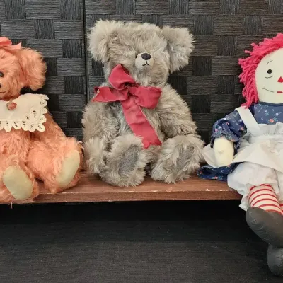 Vintage Plush Bears & Raggedy Ann Doll 
