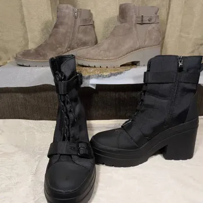 2 PAIRS Chunky-heeled Ladies' Boots