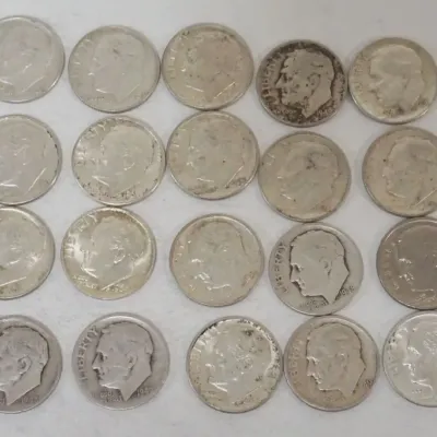 Sale Photo Thumbnail #80: 1080	GROUP OF 20 1964 & EARLIER ROOSEVELT DIMES																																																																																																																																																																																																																
