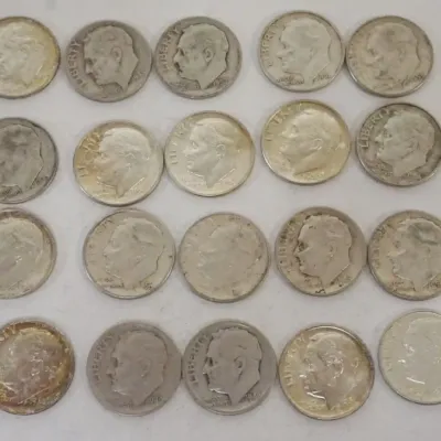 Sale Photo Thumbnail #65: 1065	GROUP OF 20 1964 & EARLIER ROOSEVELT DIMES																																																																																																																																																																																																																