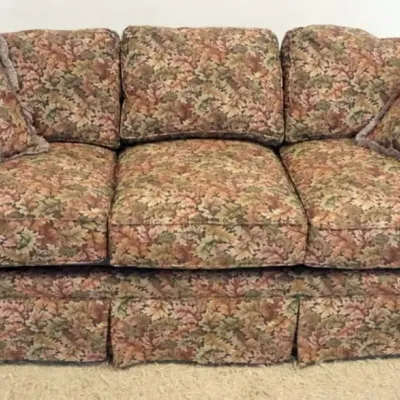 Sale Photo Thumbnail #201: 1200	HENREDON UPHOLSTERED SOFA, APPROXIMATELY 88 IN X 35 IN X 31 IN HIGH																																																																																																																																																																																							