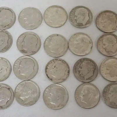 Sale Photo Thumbnail #78: 1078	GROUP OF 20 1964 & EARLIER ROOSEVELT DIMES																																																																																																																																																																																																																