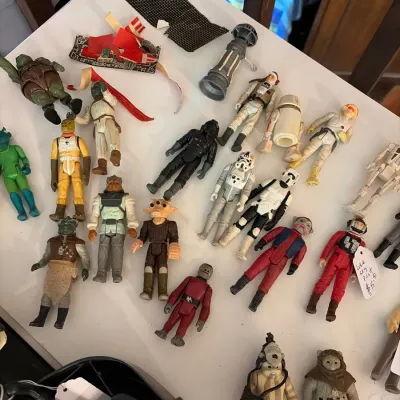 Collection of loose vintage Kenner Star Wars action figures from the late 1970s and 1980s, including characters like Bossk, Zuckuss,...