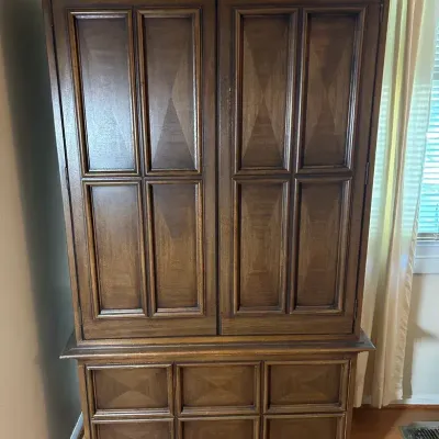 Thomasville Wardrobe 