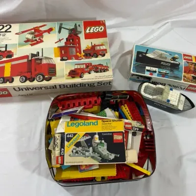 Classic Vintage LEGO Collection: Boxed Sets, Manuals, Police Boat & Loose Bricks