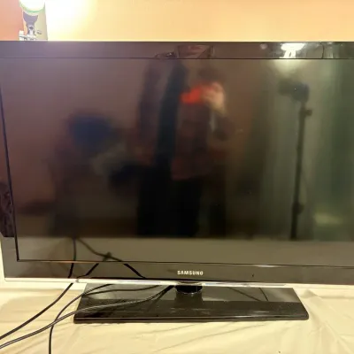 Samsung 40-Inch 1080p Full HD Television