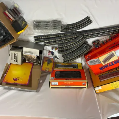 Model Train Track & Accessories Lot - Lionel FasTrack, RailKing, MTH Z-500 Power Unit & Trestles