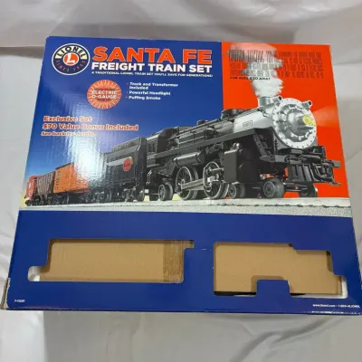 Lionel O-Gauge Santa Fe Freight Train Set Ready-To-Run in Original Box