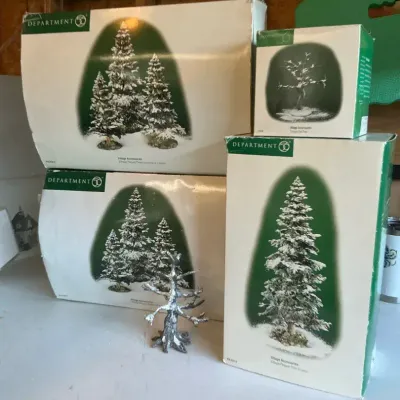 Dept 56 Pine And Other Tree Accessories 