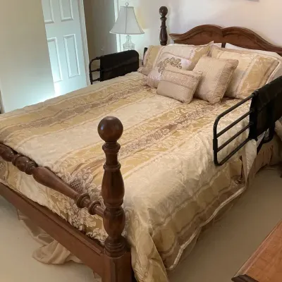 Medium Finish Wood Queen Bedframe with Sleep Number Bed