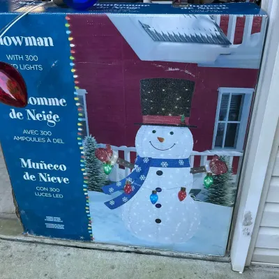 Outdoor Snowman With 300 Lights 