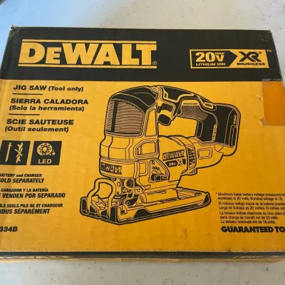 Dewalt Jig Saw DCS334 (no battery) 