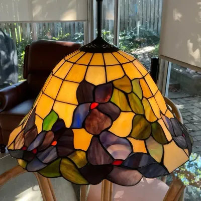 Tiffany-Style Floral Stained Glass Hanging Light