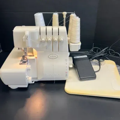 Baby Lock Eclipse Serger Machine