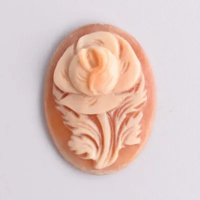 Vintage / Antique Carved Shell Floral Cameo