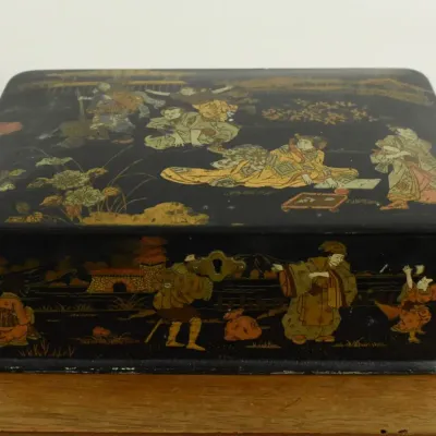 Antique Japanese Lacquered & Gilt Tea Caddy