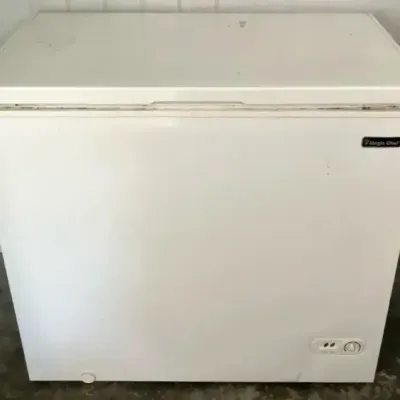 Magic Chef White Chest Freezer with Temperature Control, Tested & Working